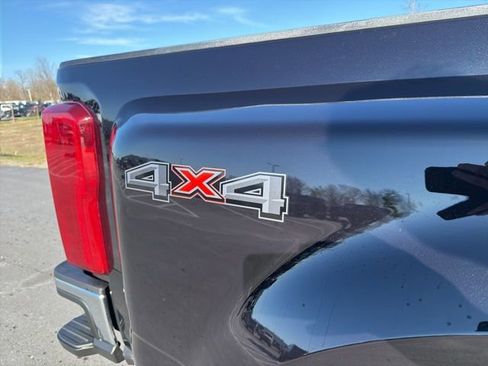 Used 2025 Ford F350 XLT image 8