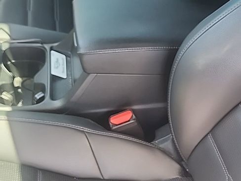 Used 2024 Honda CR-V EX-L image 2