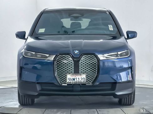 Used 2024 BMW iX xDrive50 w/ Convenience Package AWD/4WD image 10