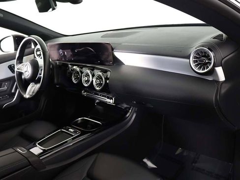 Used 2025 Mercedes-Benz CLA 250 4MATIC image 27