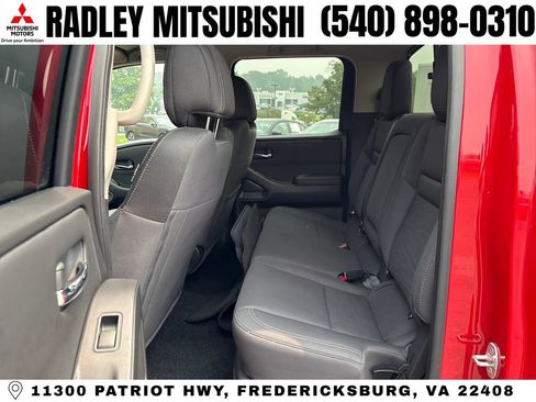 Used 2023 Nissan Frontier SV w/ SV Convenience Package AWD/4WD image 12