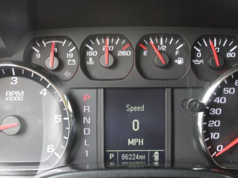 Used 2018 Chevrolet Silverado 3500 W/T image 18