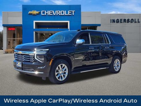 Used 2026 Chevrolet Suburban Premier AWD/4WD image 34