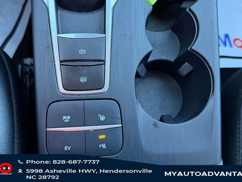 Used 2022 Ford Escape Titanium w/ Titanium Premium Package image 22