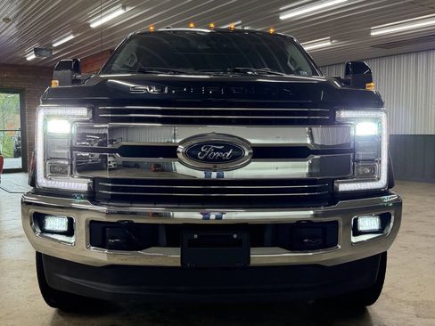 Used 2017 Ford F350 Lariat w/ Lariat Ultimate Package AWD/4WD image 7