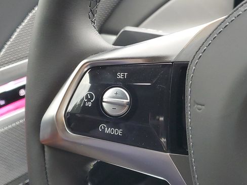 New 2025 BMW i7 eDrive50 w/ Premium Package image 11