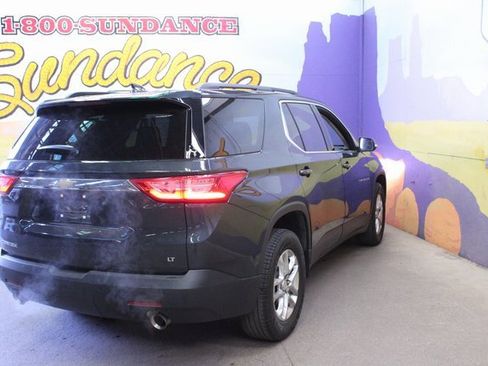 Used 2021 Chevrolet Traverse LT image 8