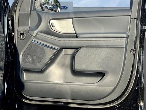 New 2025 Ford Expedition Active image 32