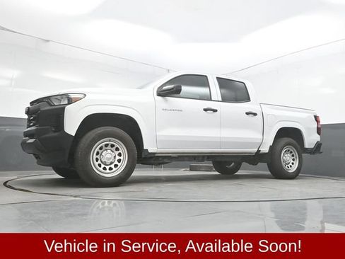 Used 2024 Chevrolet Colorado W/T w/ Safety Package RWD image 38