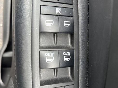 Used 2019 Jeep Grand Cherokee Laredo image 10