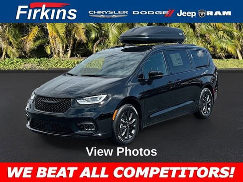 New 2025 Chrysler Pacifica Select w/ Fav Edition Package image 1