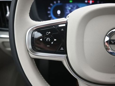 Used 2025 Volvo S60 B5 Plus w/ Protection Package Premier image 23