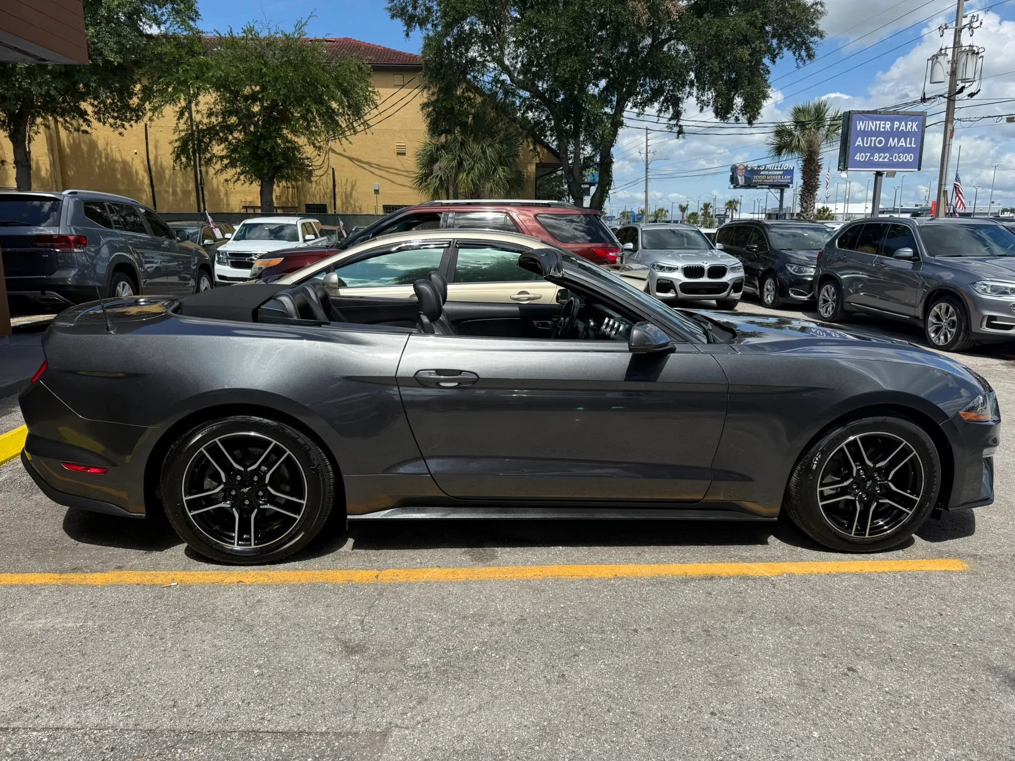 Used 2018 Ford Mustang Premium w/ Equipment Group 201A RWD image 4