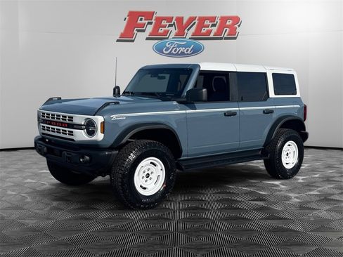 New 2025 Ford Bronco Heritage Edition image 1