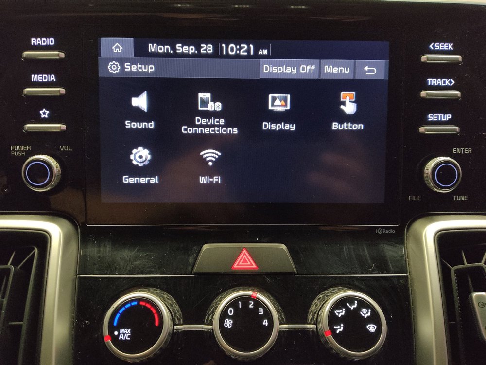 Used 2021 Kia Sorento LX FWD image 25