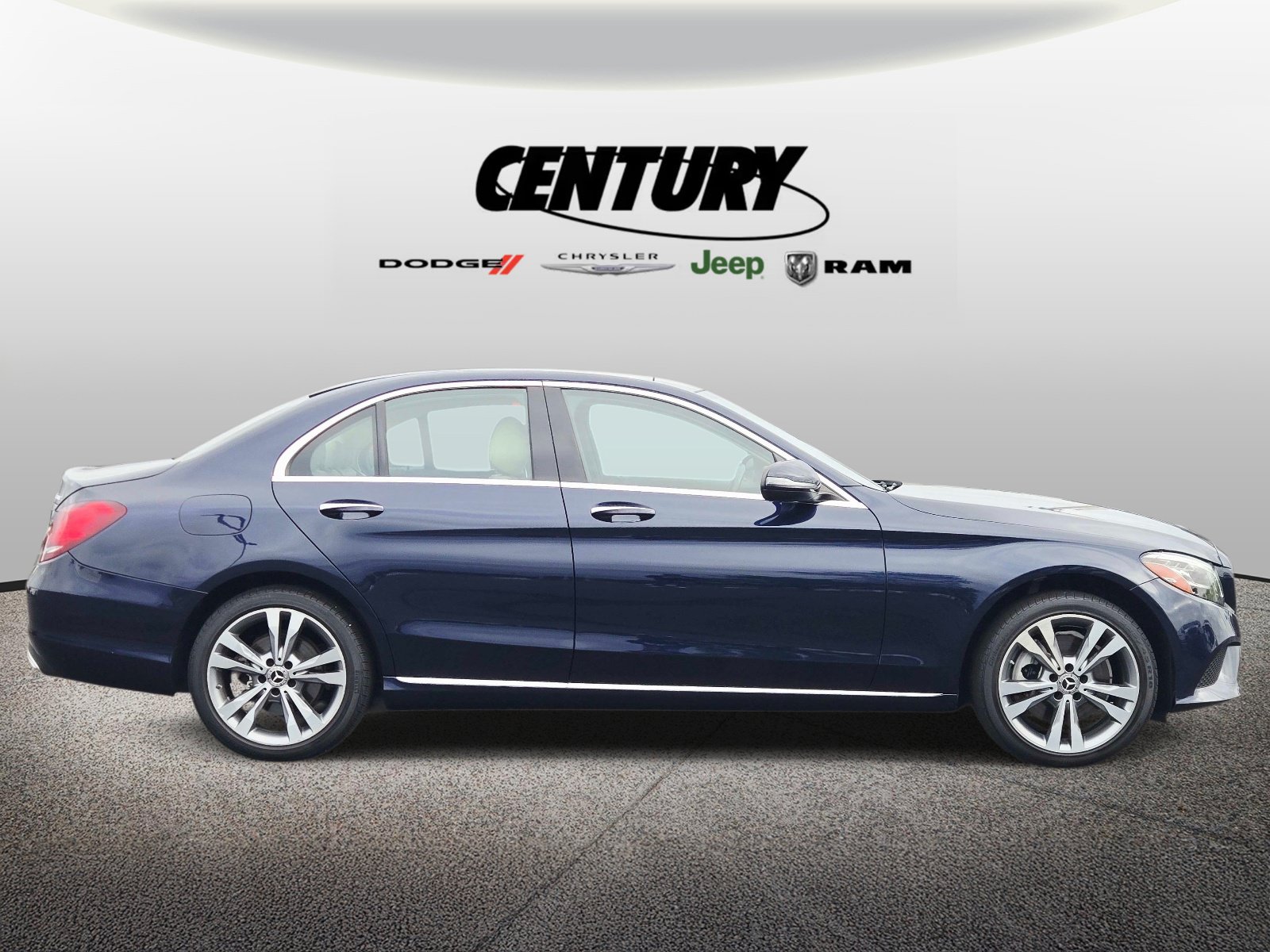 Used 2019 Mercedes-Benz C 300 4MATIC Sedan image 2