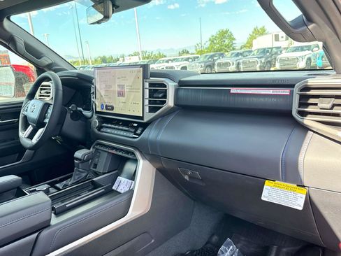 New 2026 Toyota Tundra Platinum w/ TRD Off-Road Package AWD/4WD image 15