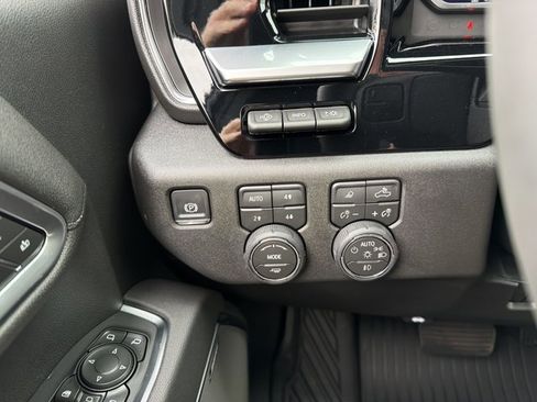 New 2026 Chevrolet Silverado 3500 High Country w/ Midnight Edition image 15