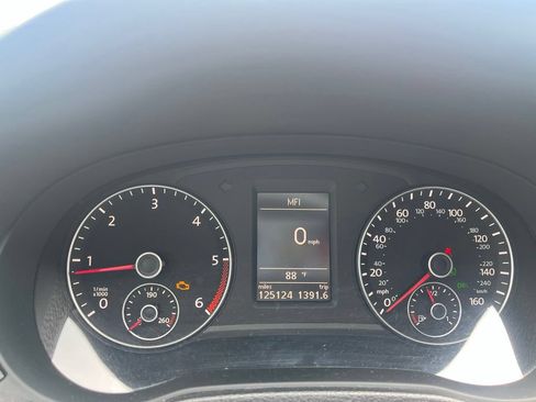 Used 2012 Volkswagen Passat TDI SEL Premium FWD image 11