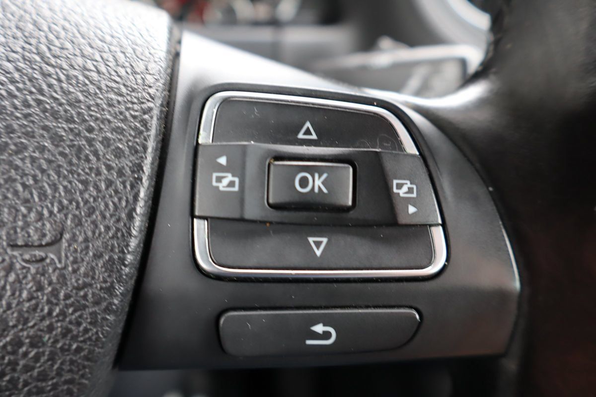 Used 2015 Volkswagen Tiguan SE AWD/4WD image 31