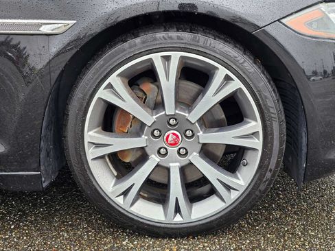 Used 2019 Jaguar XJ L Portfolio RWD image 9