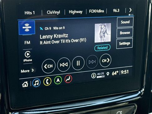 Used 2023 Chevrolet Traverse Premier w/ Redline Edition FWD image 12