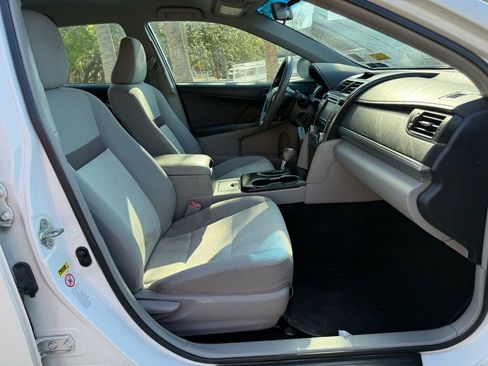 Used 2012 Toyota Camry LE image 16