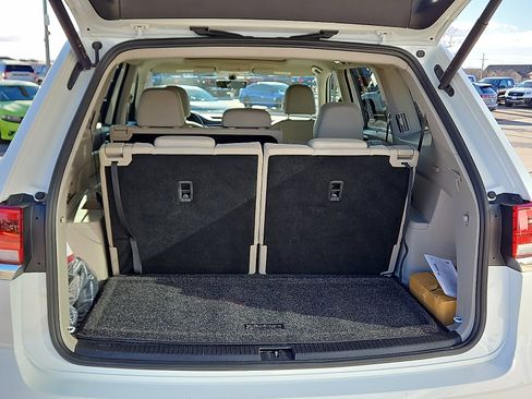 Certified 2023 Volkswagen Atlas SE w/ Panoramic Sunroof Package image 6