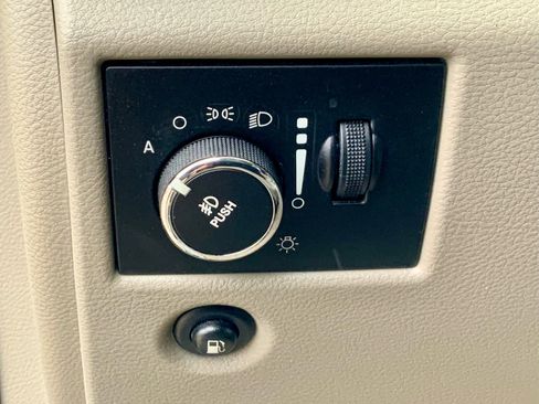 Used 2012 Jeep Grand Cherokee Laredo image 45