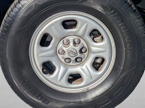 Used 2023 Nissan Frontier S RWD image 23