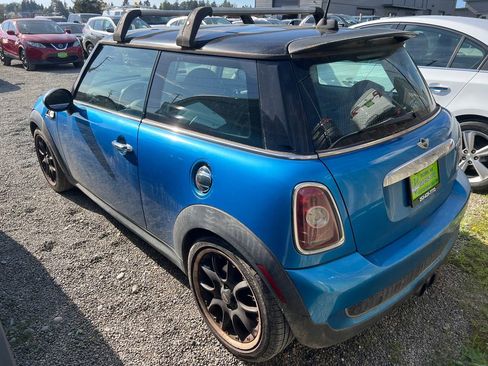 Used 2010 MINI Cooper S FWD image 2