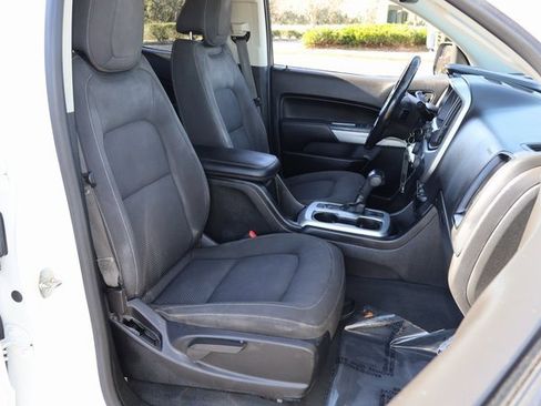 Used 2021 Chevrolet Colorado LT image 19