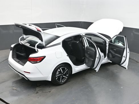 Used 2025 Nissan Sentra SV w/ All-Weather Package image 43