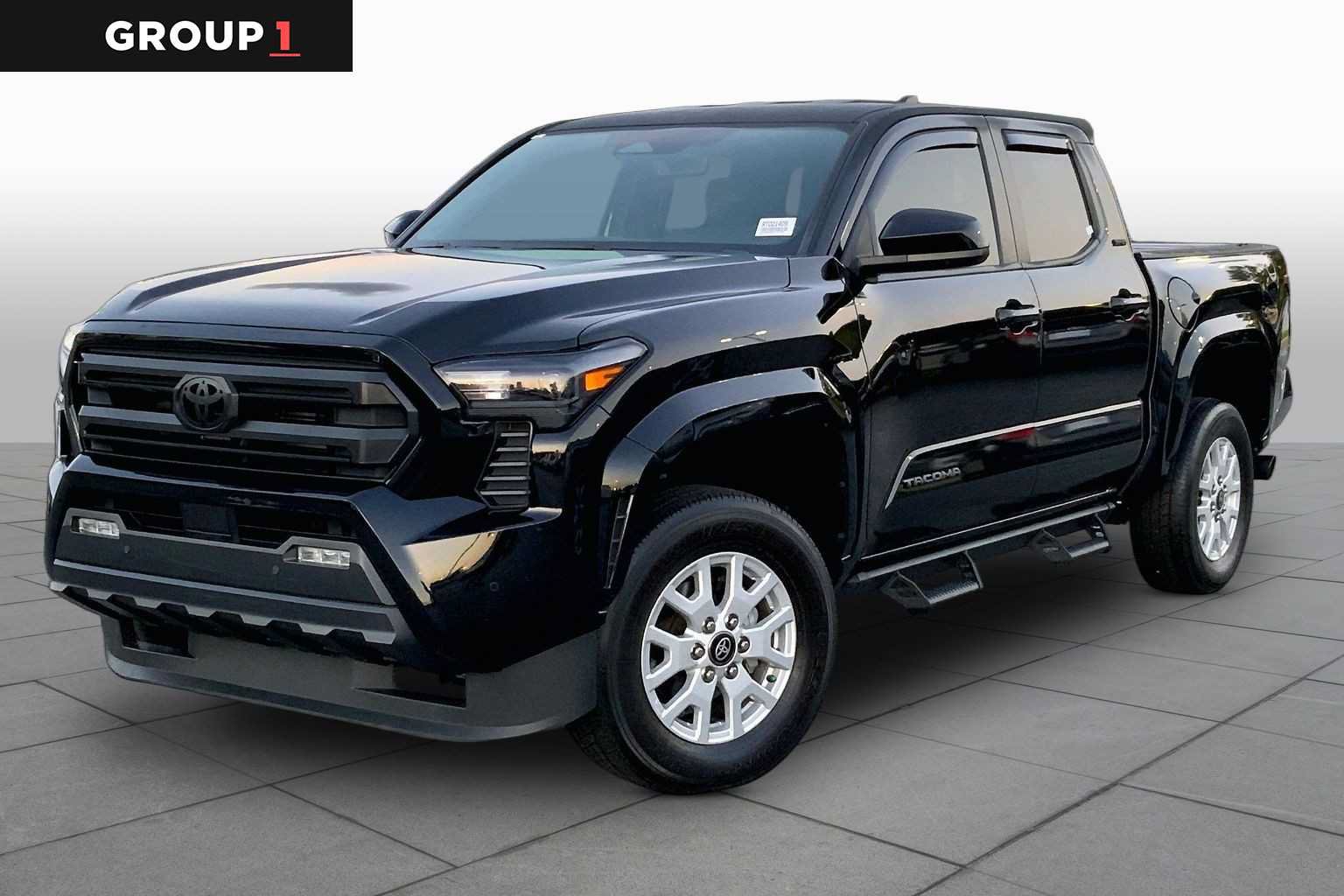 Used 2024 Toyota Tacoma SR5 AWD/4WD image 1