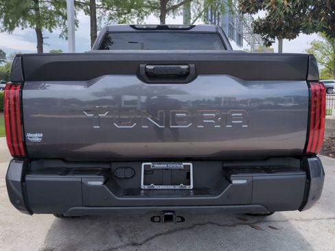 Certified 2022 Toyota Tundra SR5 w/ Convenience Package RWD image 9