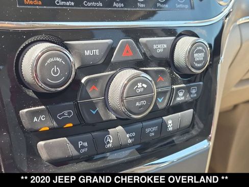 Used 2020 Jeep Grand Cherokee Overland AWD/4WD image 23