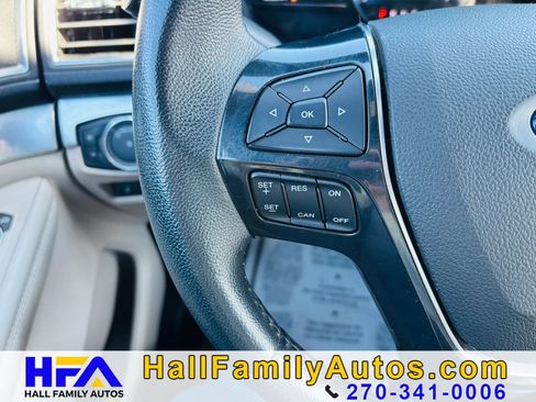 Used 2018 Ford Explorer Limited AWD/4WD image 14