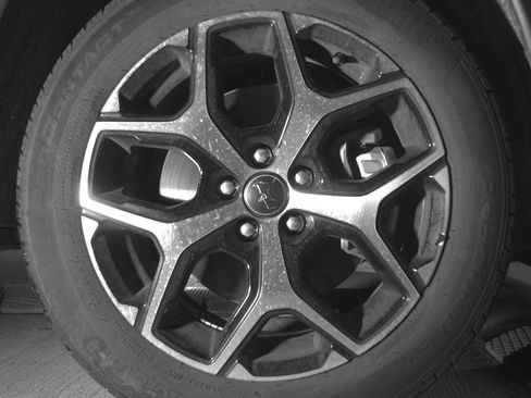 Used 2025 Jeep Compass Limited image 10