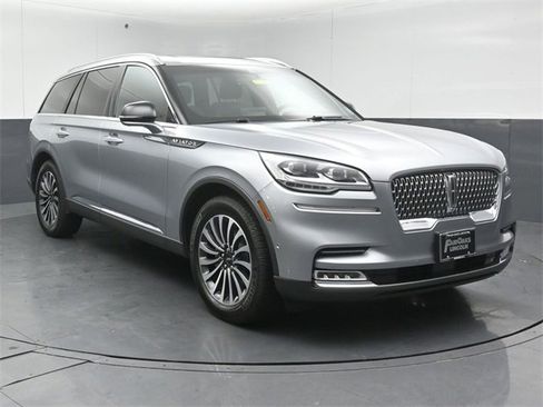 Used 2022 Lincoln Aviator Reserve w/ Equipment Group 201A image 1