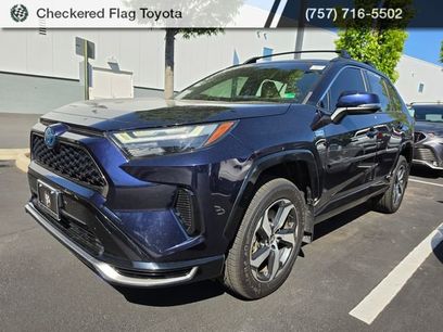 Used 2022 Toyota RAV4 SE w/ Weather & Moonroof Package