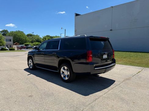 Used 2017 Chevrolet Suburban Premier AWD/4WD image 5