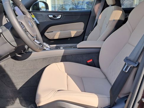 New 2026 Volvo XC60 B5 Plus w/ Climate Package image 6