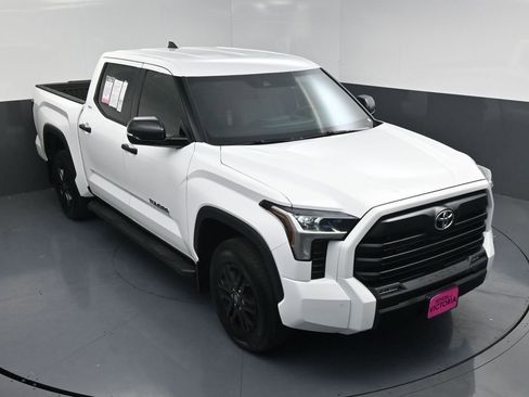 Used 2025 Toyota Tundra SR5 image 16