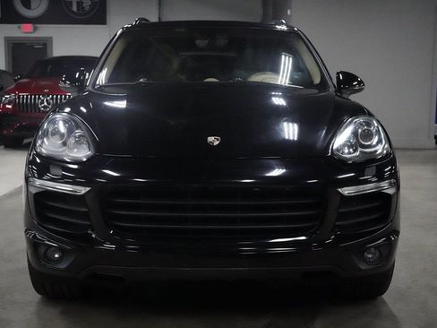 Used 2017 Porsche Cayenne Platinum Edition AWD/4WD image 8
