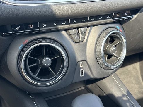 Used 2023 Chevrolet Blazer LT AWD/4WD image 30