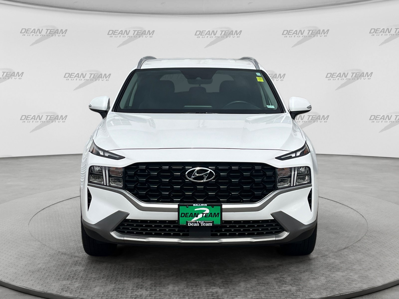 Used 2023 Hyundai Santa Fe SEL AWD/4WD image 2