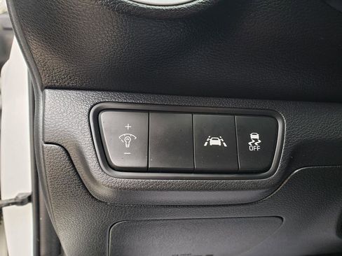 Used 2020 Kia Forte LXS image 29