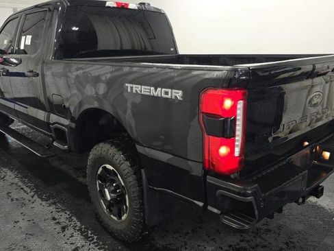Used 2025 Ford F250 Lariat w/ Tremor Off-Road Package image 4
