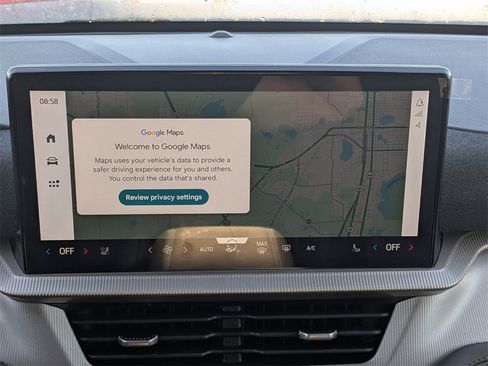 Used 2025 Ford Explorer Active w/ Active Comfort Package image 32