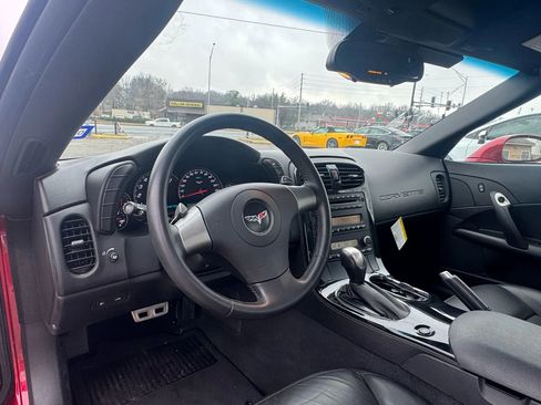 Used 2008 Chevrolet Corvette Coupe w/ Z51 Performance Package image 3